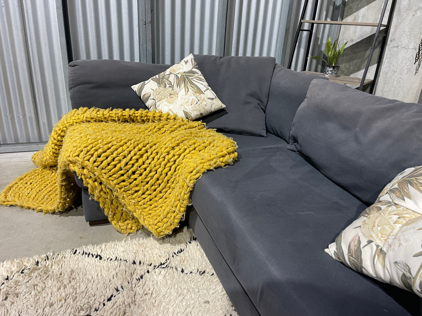 GOOD CONDITION
FREEDOM 3.5 SEATER L SHAPE
LOUNGE SUITE