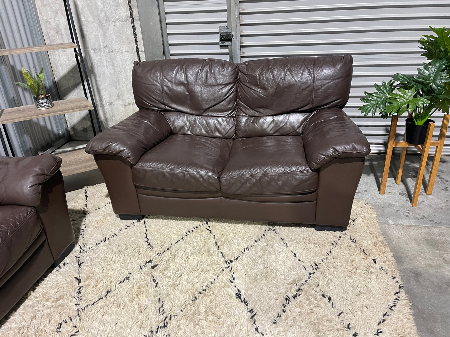 GREAT CONDITION
2+3 SEATER LOUNGE SUITE