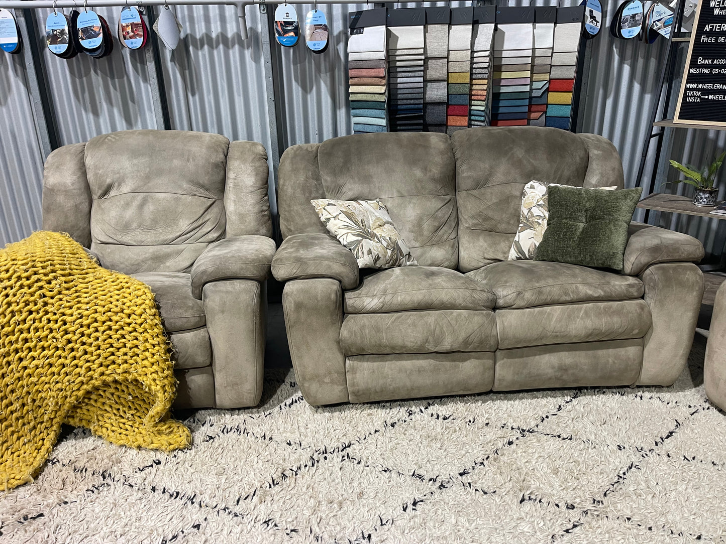 3+2+1 REFURBISHED RECLINER SUITE + delivery matamata