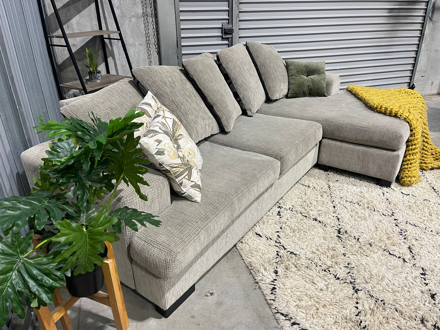 NZ MADE L SHAPE WITH REVERSIBLE CHAISE