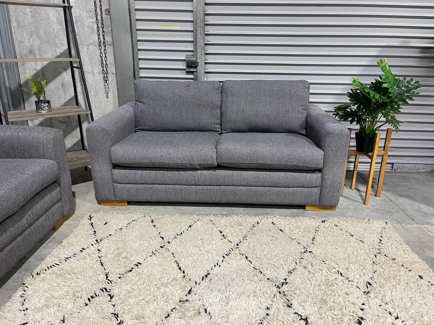 GREAT CONDITION
HARVEY NORMAN
3+2 SEATER LOUNGE SUITE