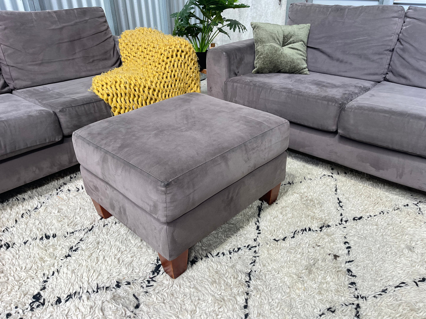 Great Condition Warwick Fabric
2.5 + 2.5 Seater + Ottoman Lounge Suite