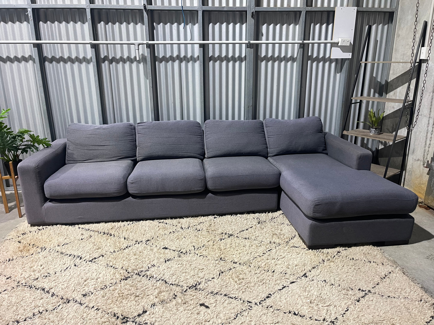 GOOD CONDITION FREEDOM L SHAPE