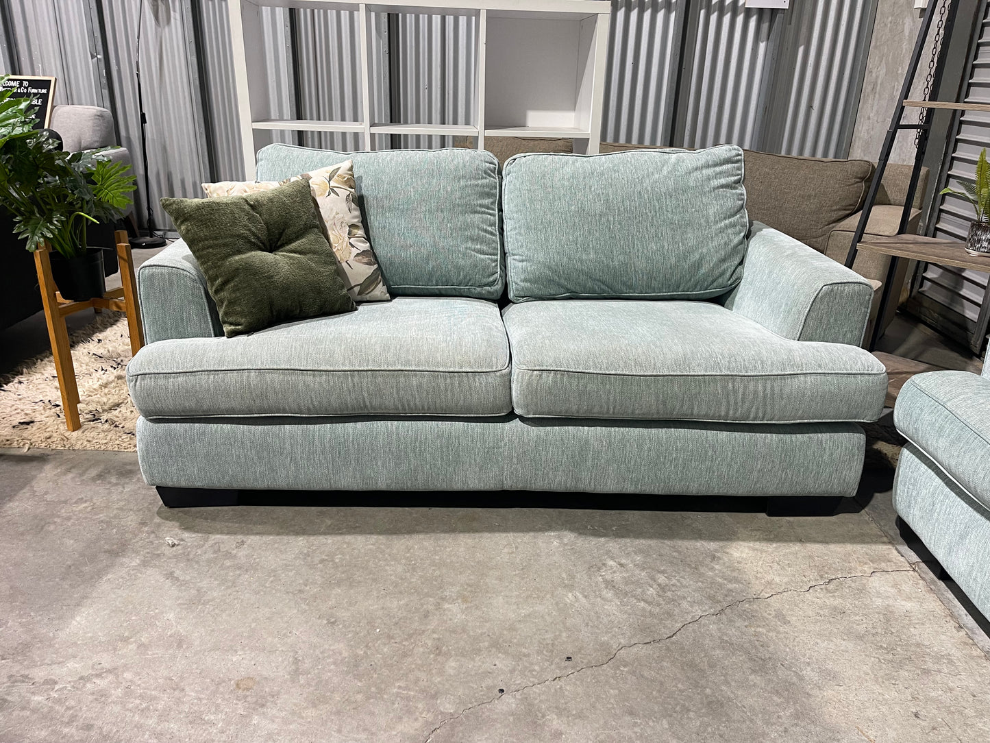 FARMERS LUCA
3+2 SEATER
LOUNGE SUITE
