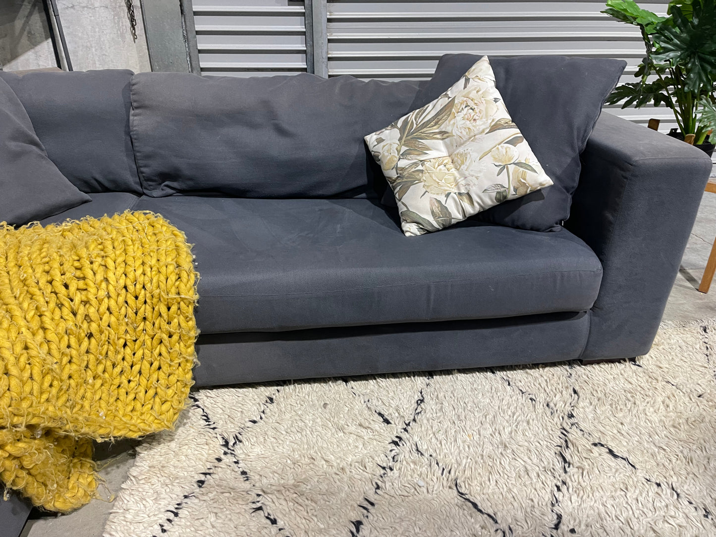 GOOD CONDITION
FREEDOM 3.5 SEATER L SHAPE
LOUNGE SUITE