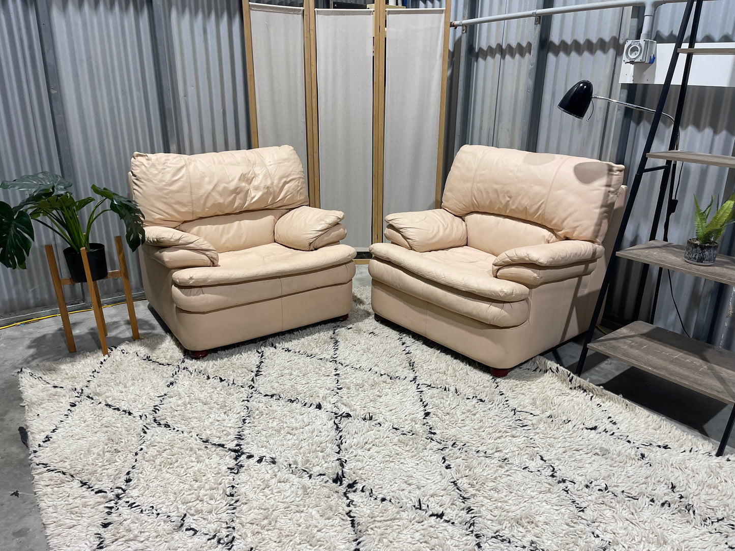 Excellent Condition
- MCCANN & CO BRANDED - GENUINE BOBINE HIDE LEATHER - Cream Colour - 2 x Armchair Set