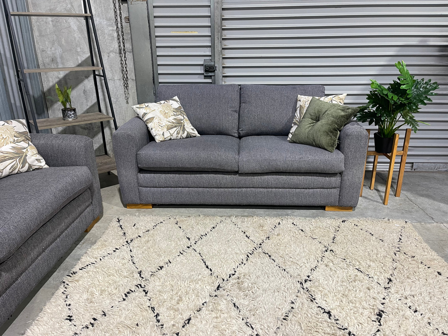 GREAT CONDITION
HARVEY NORMAN
3+2 SEATER LOUNGE SUITE