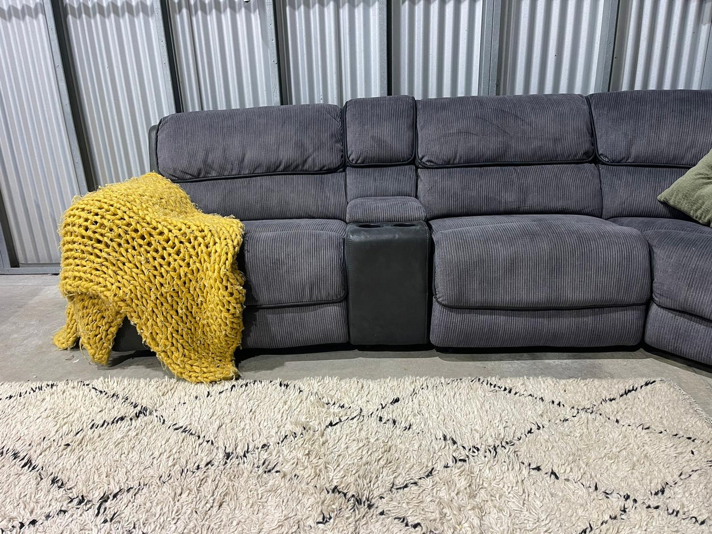 HARVEY NORMAN LACHLAN RECLINER CORNER LOUNGE SUITE + DELIVERY TO ROTORUA