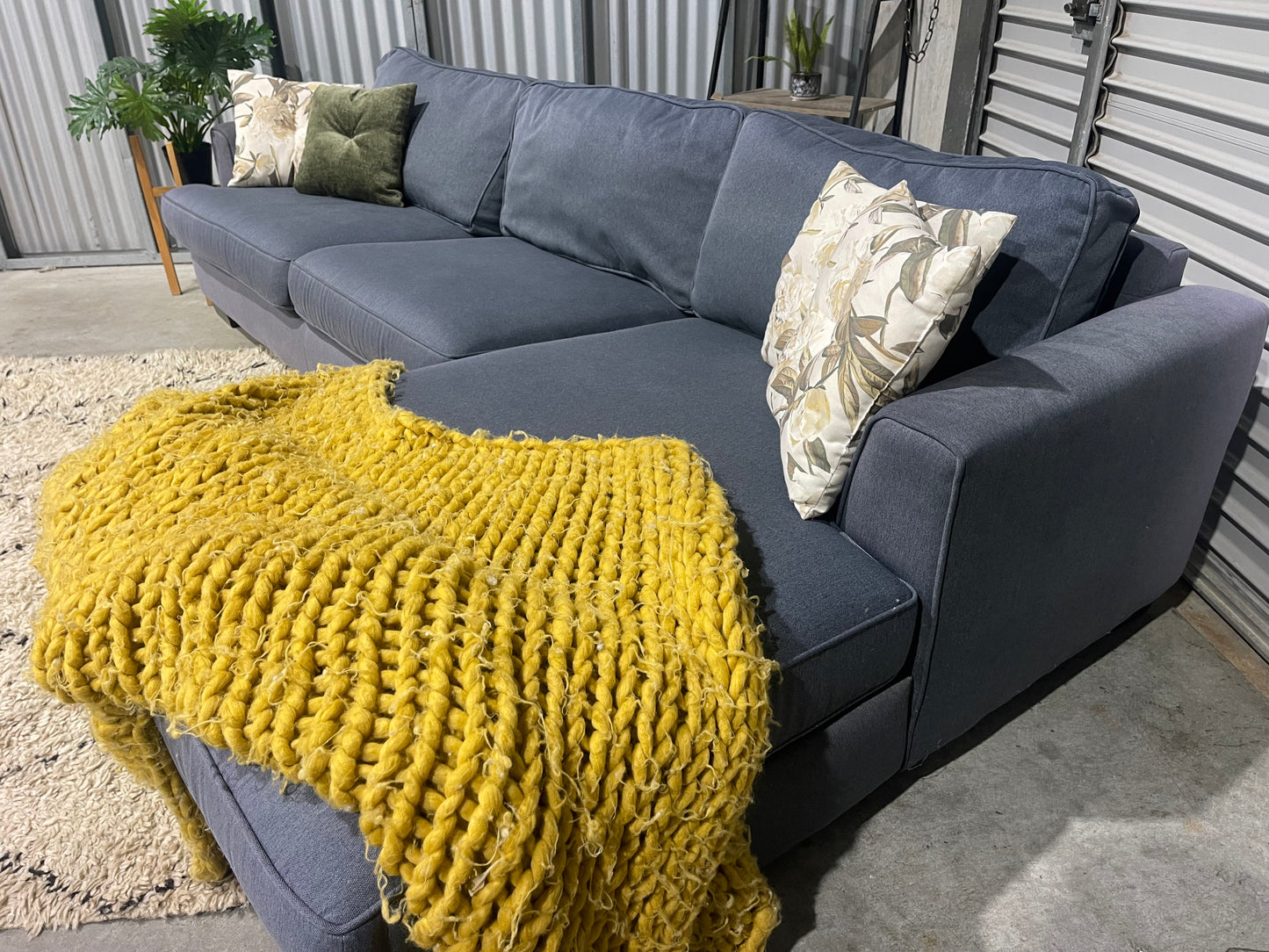 GOOD CONDITION
FARMERS LUCA MAX L SHAPE
LOUNGE SUITE