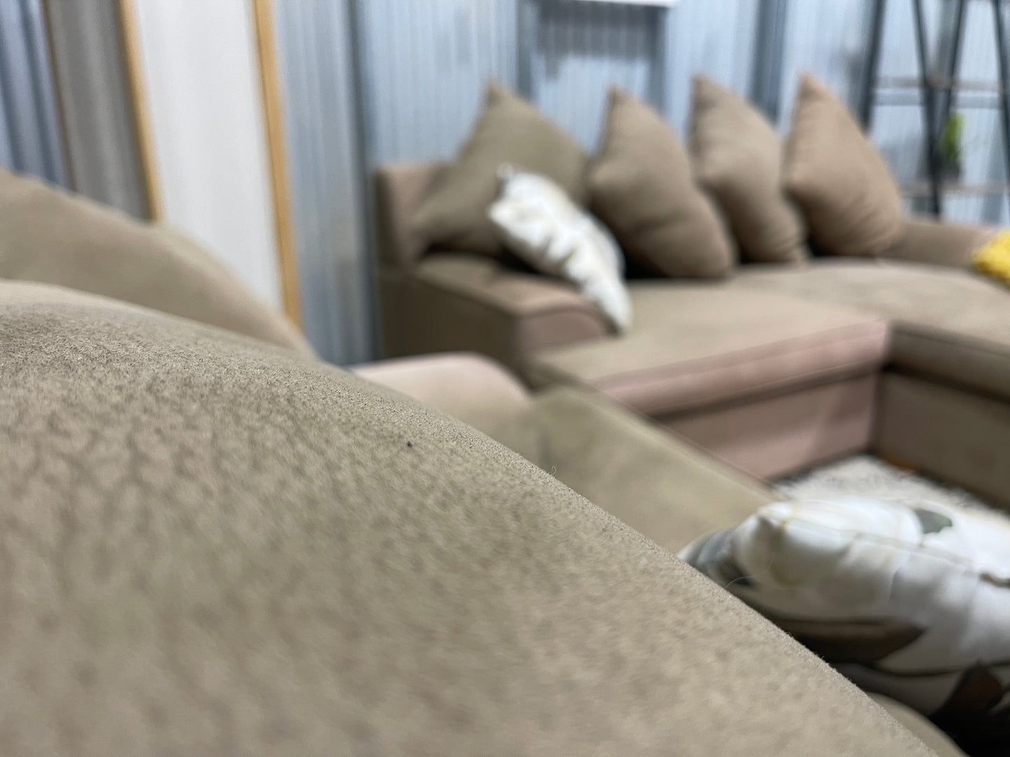 Excellent Condition - Woodland Brown Colour - FREEDOM BRANDED - Armchair + 2.5 Seater With reversible Chaise Lounge Suite