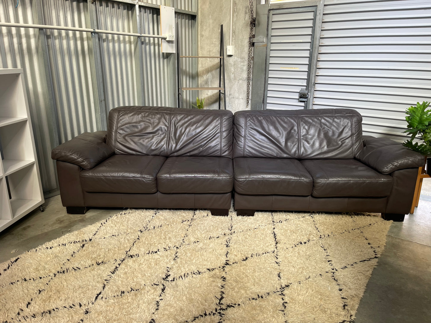 GREAT CONDITION
4.5 SEATER SOFA