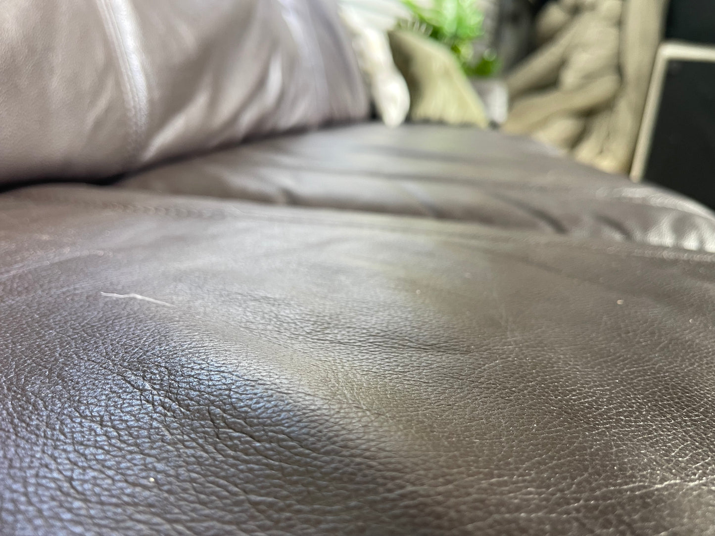 GREAT CONDITION
4.5 SEATER SOFA