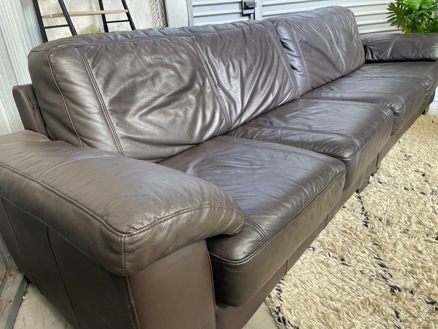 GREAT CONDITION
4.5 SEATER SOFA