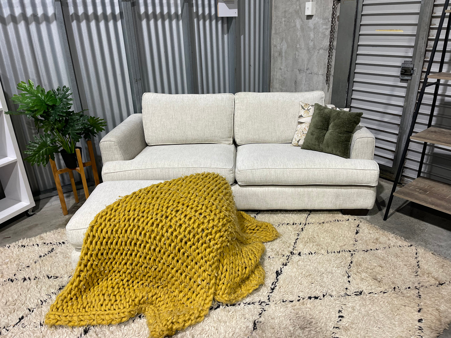 EXCELLENT CONDITION
FARMERS 3 SEATER + OTTOMAN