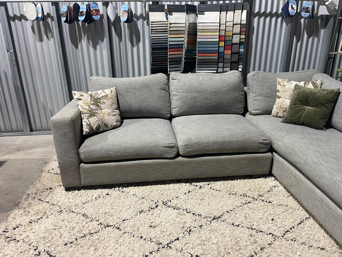 NZ MADE CORNER SUITE