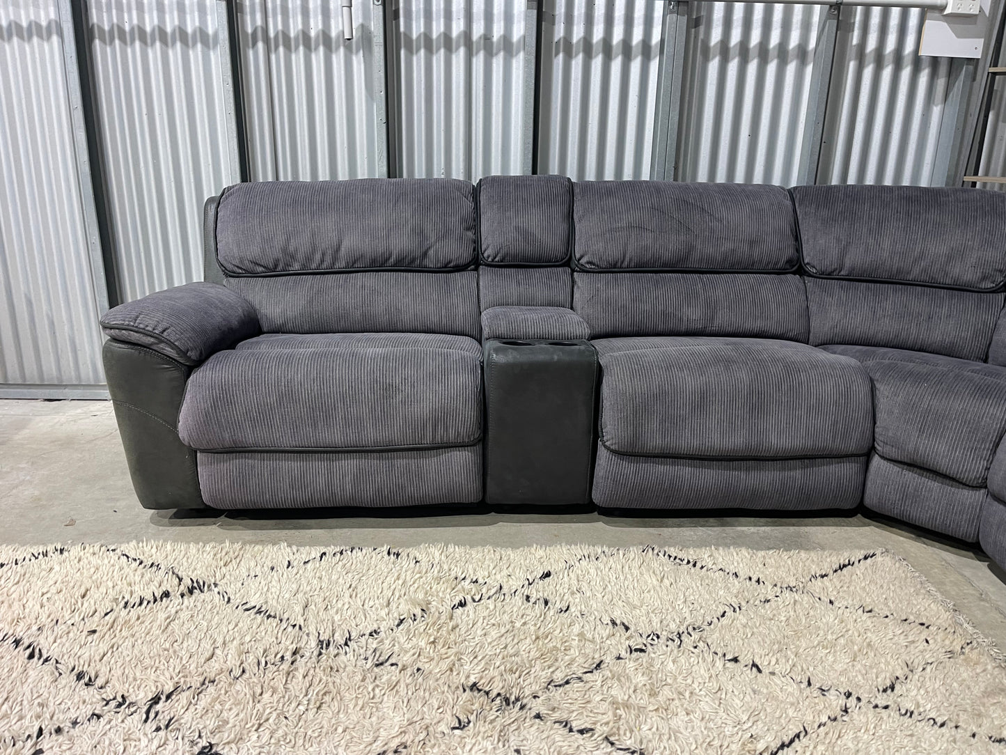 HARVEY NORMAN LACHLAN RECLINER CORNER LOUNGE SUITE + DELIVERY TO ROTORUA