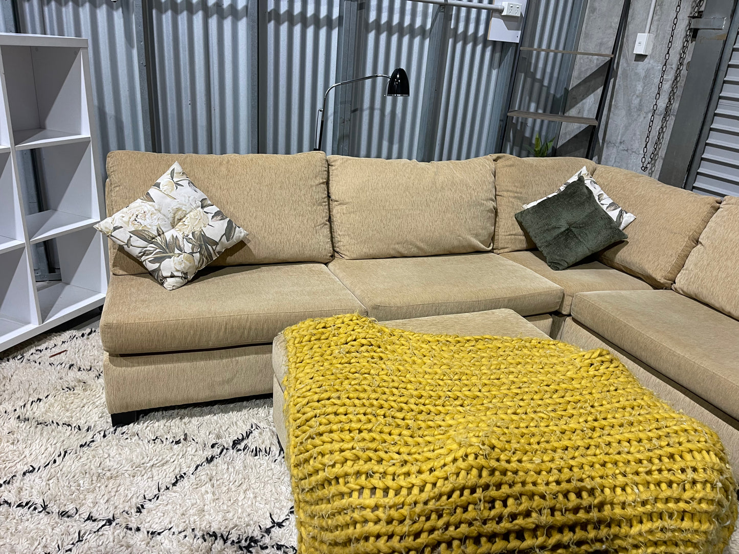 NZ MADE
WARWICK FABRIC
MODULAR 4.5 SEATER CORNER
WITH OTTOMAN