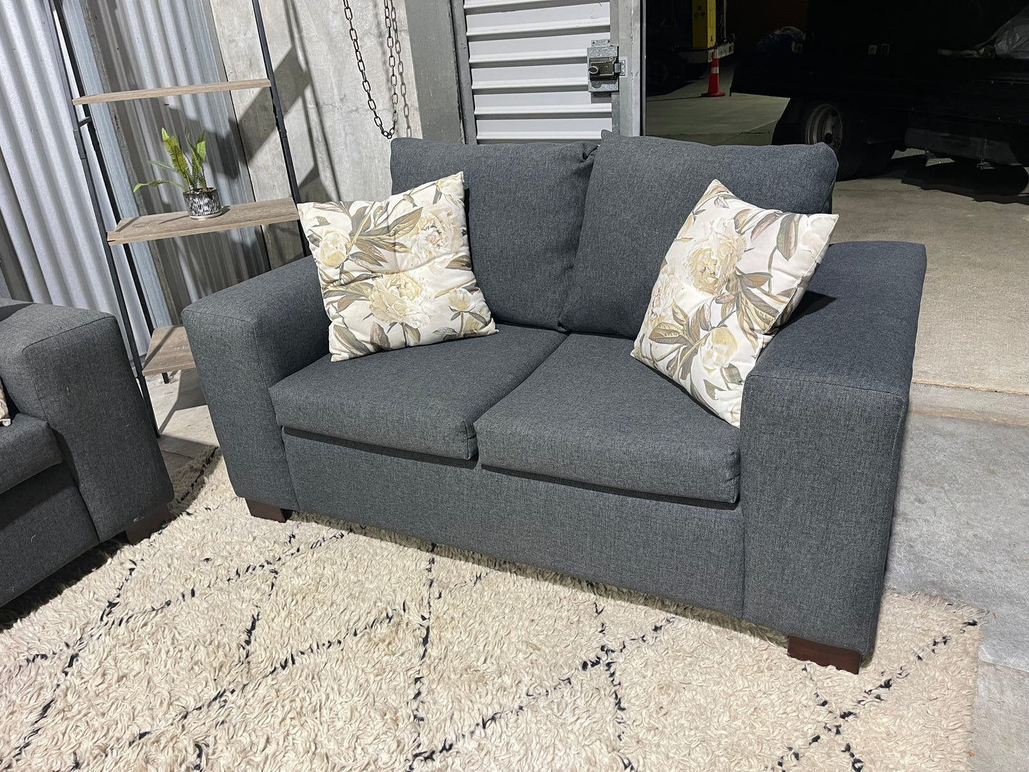 NZ MADE 2+3 SEATER LOUNGE SUITE