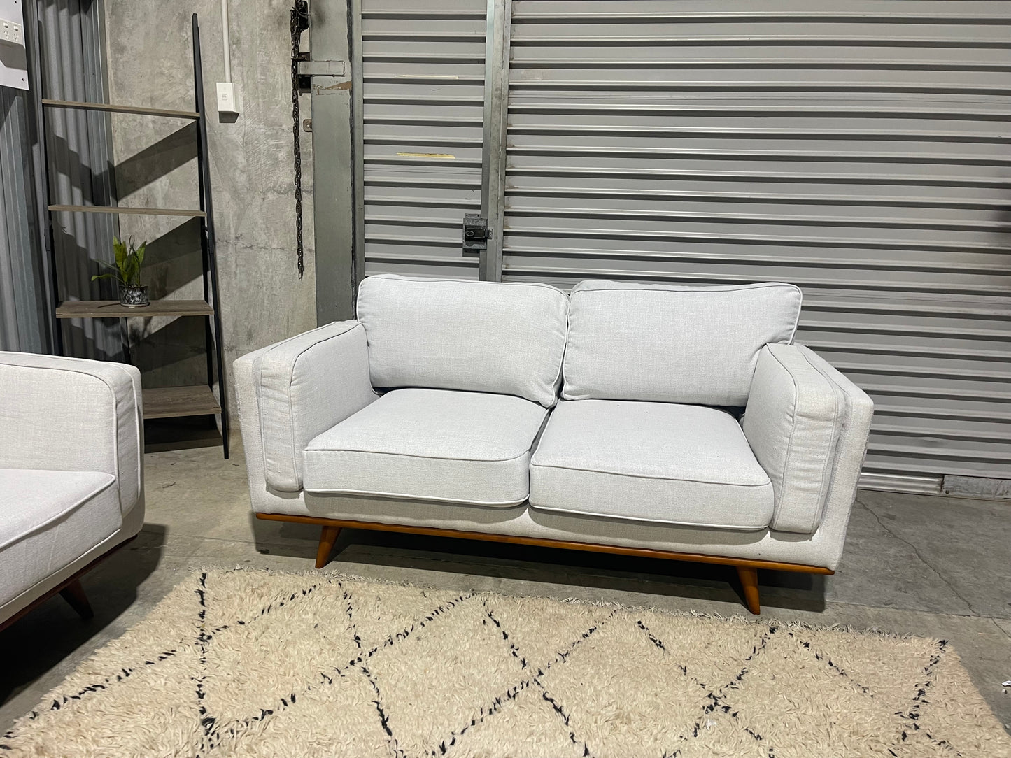 GREAT CONDITION
2+3 SEATER LOUNGE SUITE