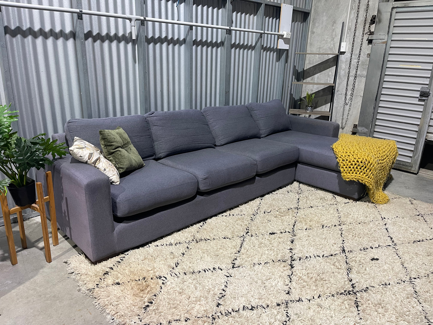GOOD CONDITION FREEDOM L SHAPE