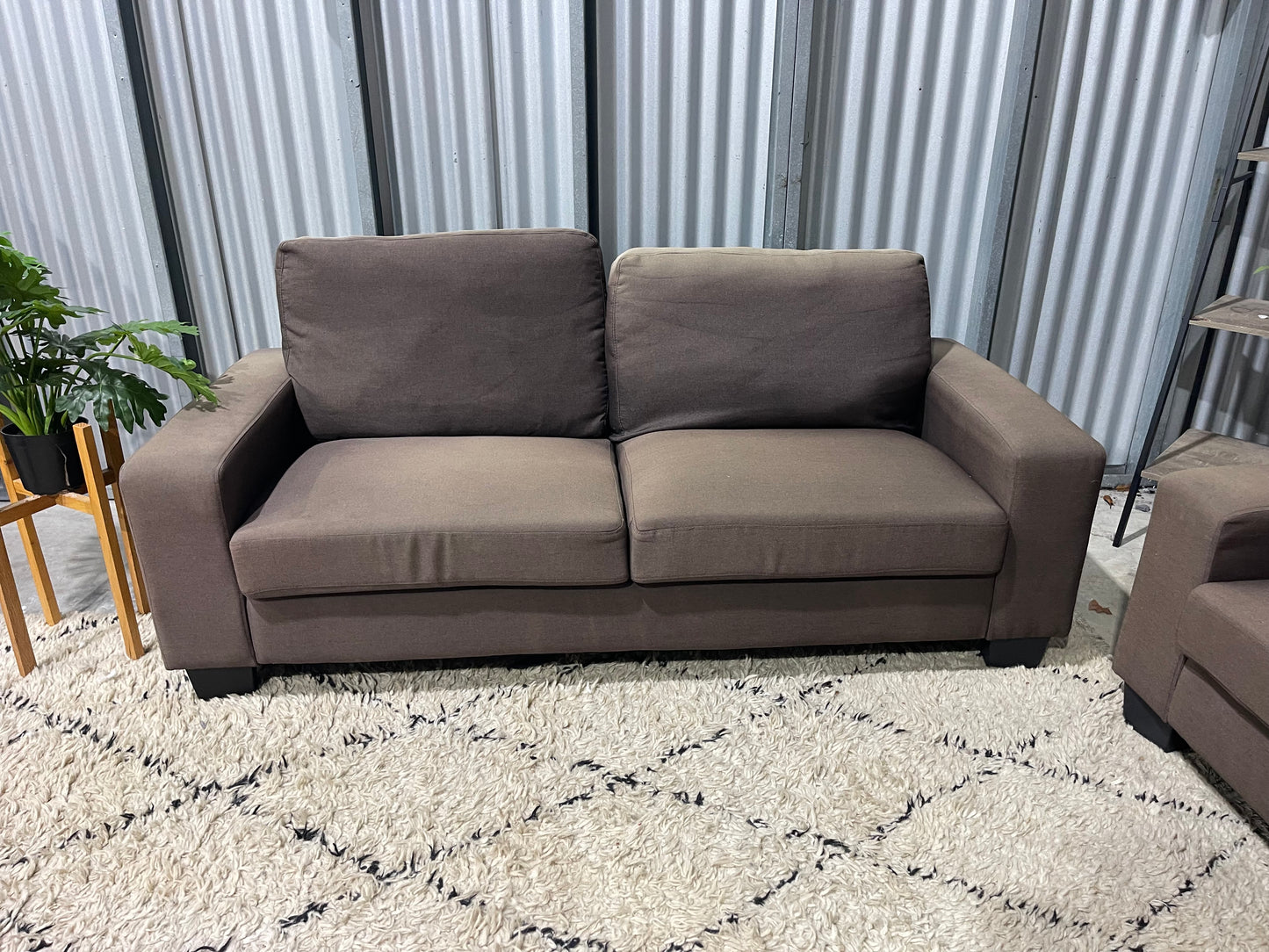 GOOD CONDITION
2+2.5 SEATER LOUNGE SUITE