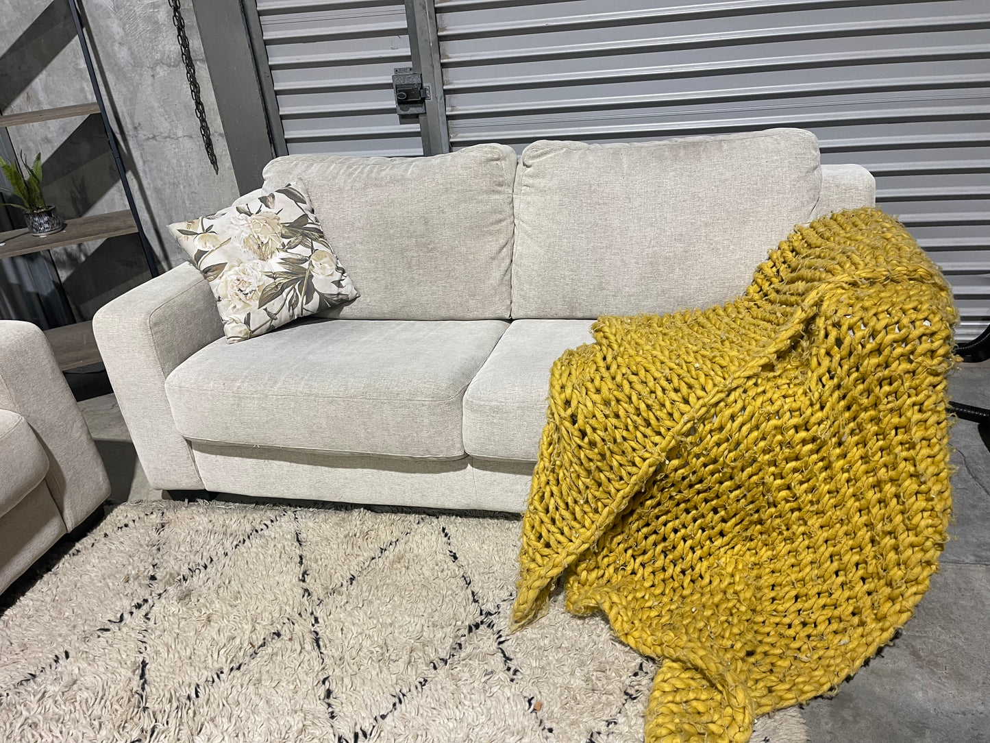 GREAT CONDITION HARVEY NORMAN 2+3 SEATER LOUNGE SUITE