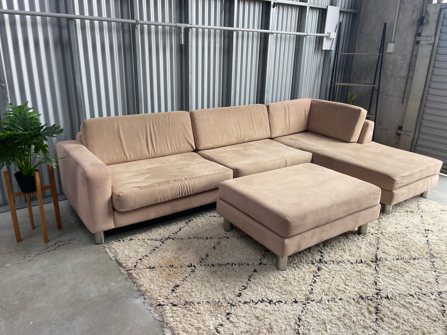 GREAT CONDITION NZ MADE L SHAPE WITH OTTOMAN