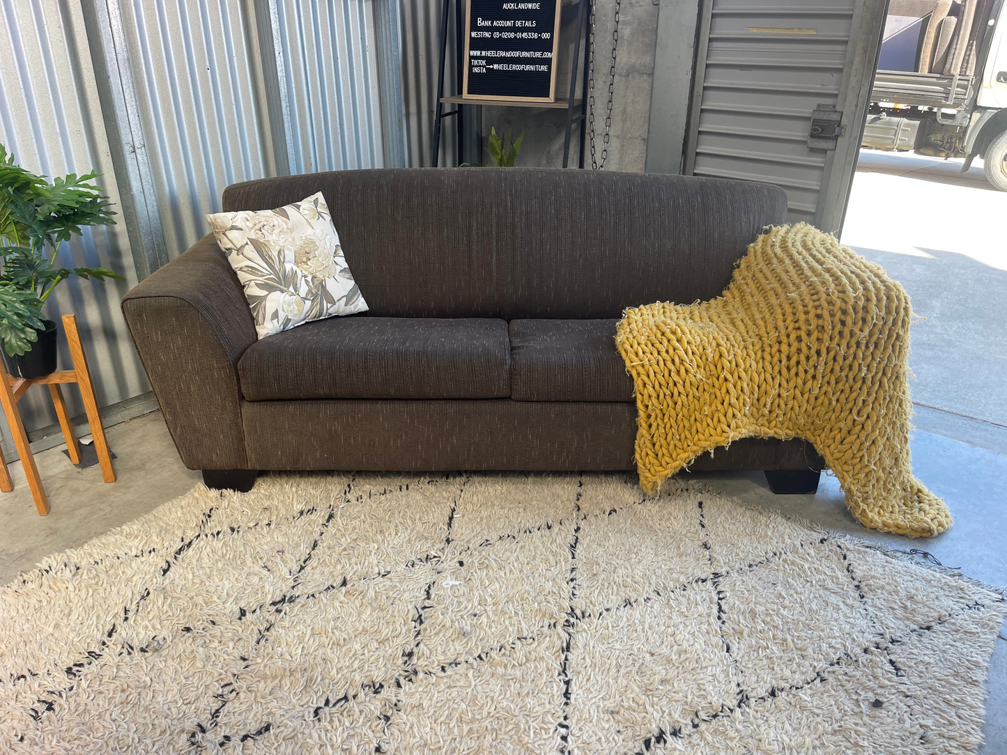GOOD CONDITION
DANSKE MOBILIER SOFA BED