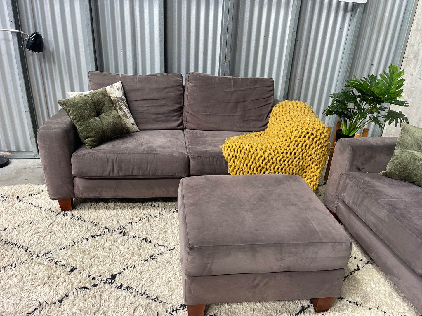 Great Condition Warwick Fabric
2.5 + 2.5 Seater + Ottoman Lounge Suite