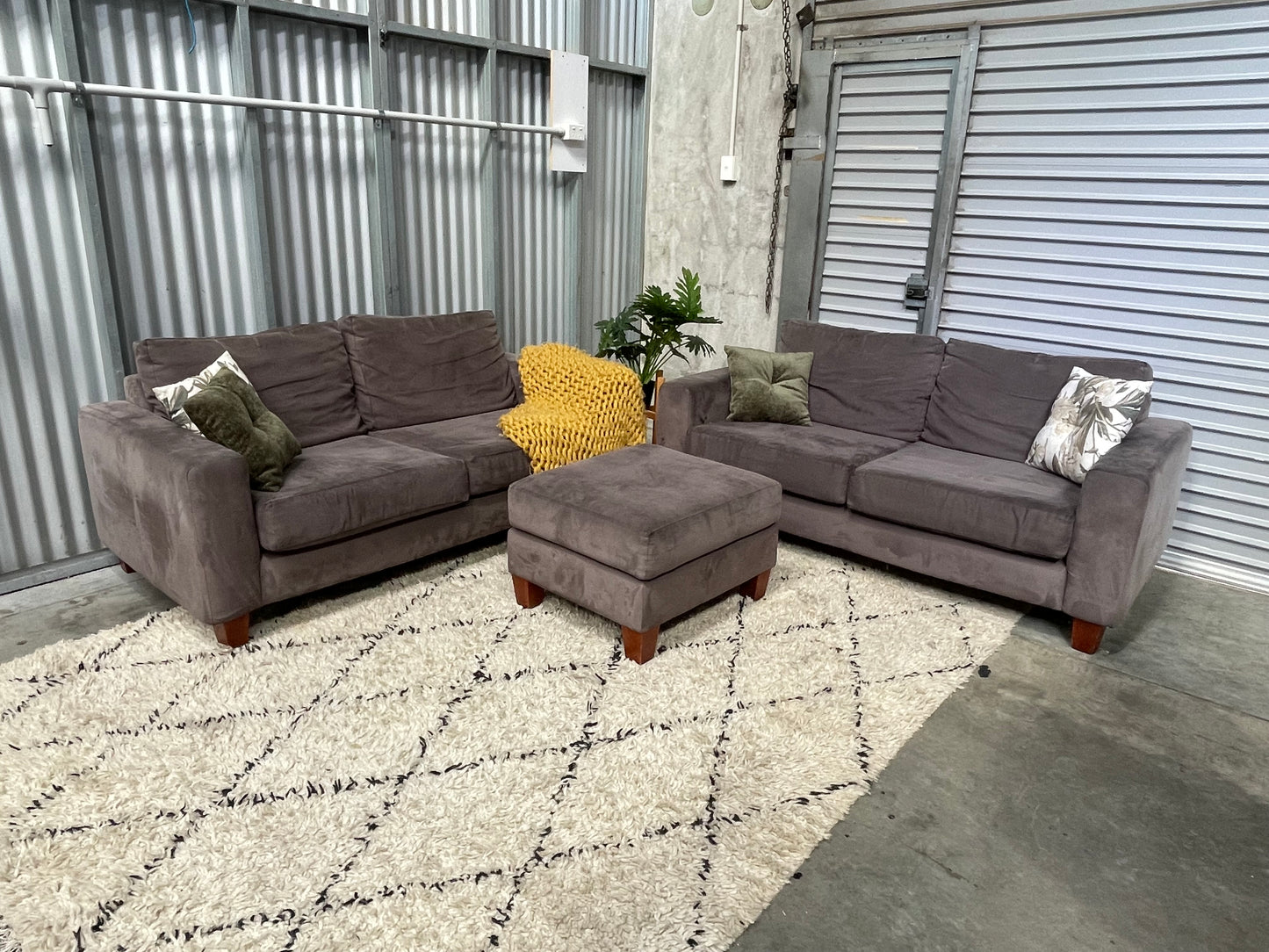 Great Condition Warwick Fabric
2.5 + 2.5 Seater + Ottoman Lounge Suite