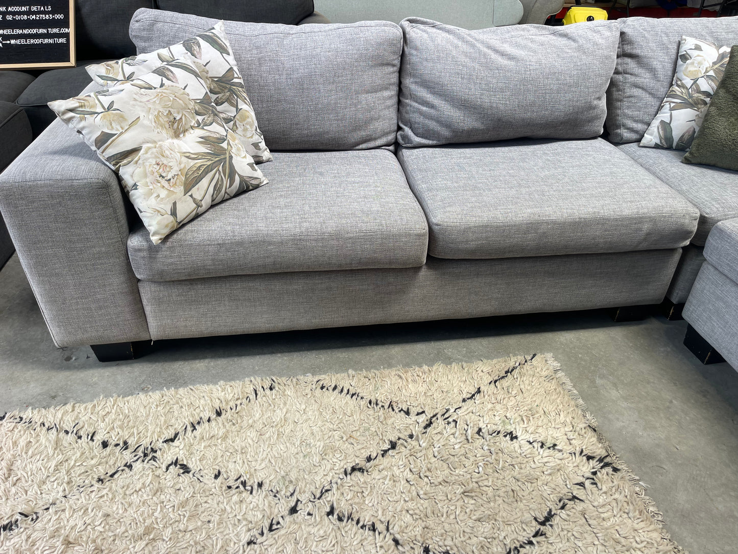 HARVEY NORMAN CORNER SUITE