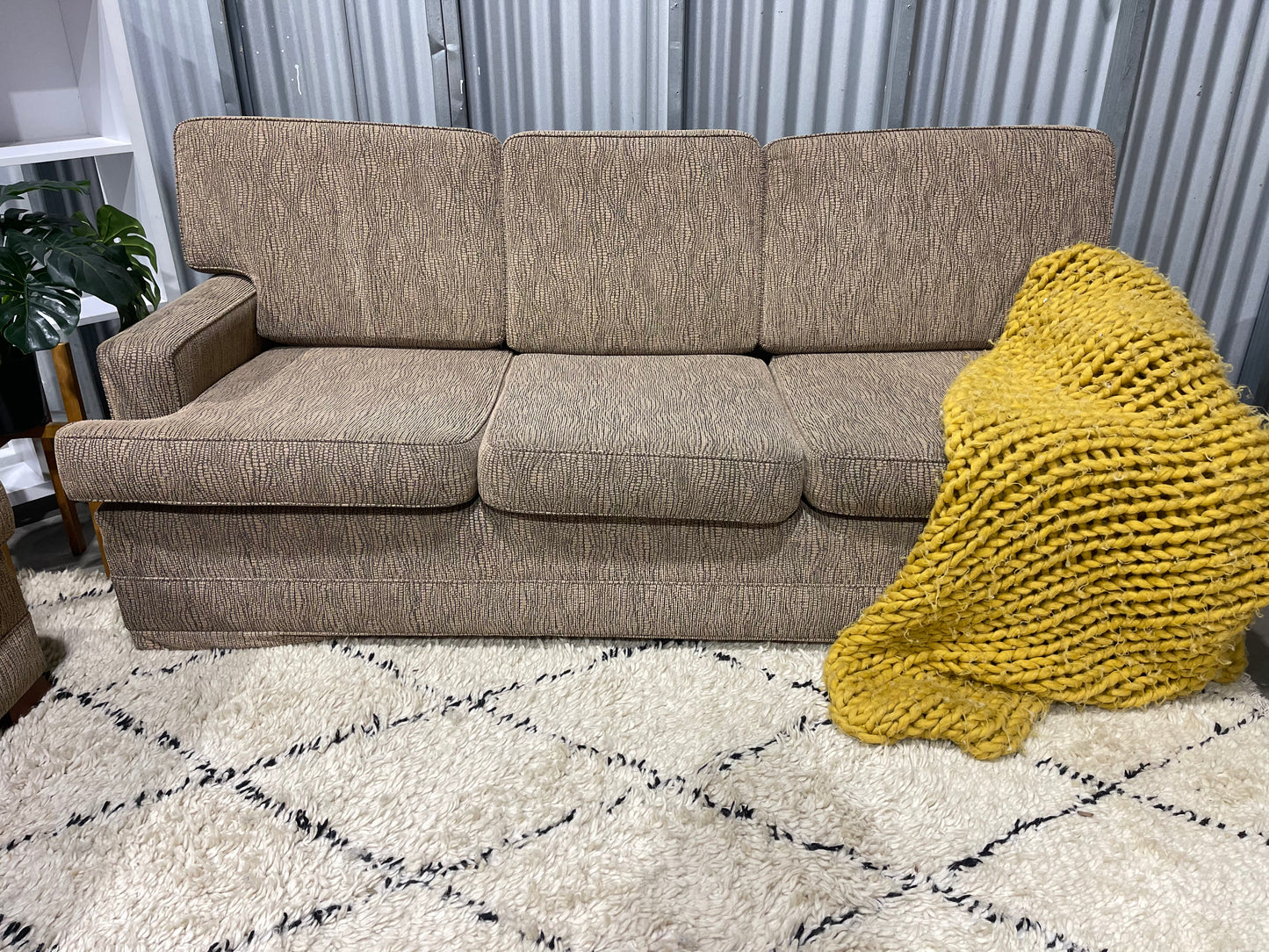 Excellent Condition -2 + 3 Seater Lounge Suite
