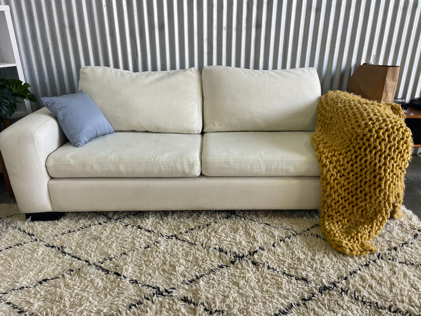 Great Condition - 2.5 + 3 Seater Lounge Suite