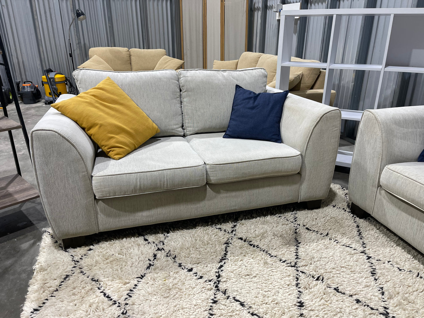 Excellent Condition NZ MADE - 2.5 + 3 Seater Lounge Suite