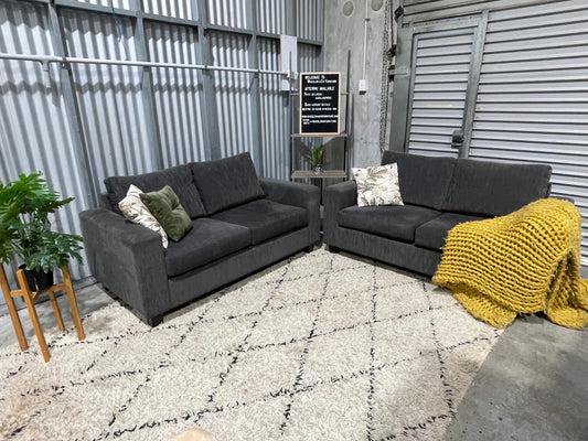 NZ MADE WARWICK 2+2 SEATER LOUNGE SUITE + delivery to whangarei