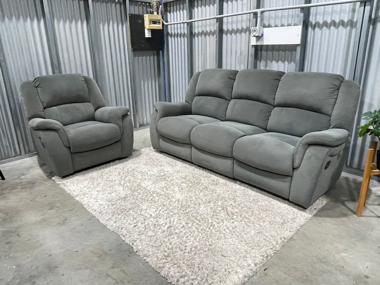 JOHN YOUNG
Lounge Suite - 3 seater + single recliner - part payment 2