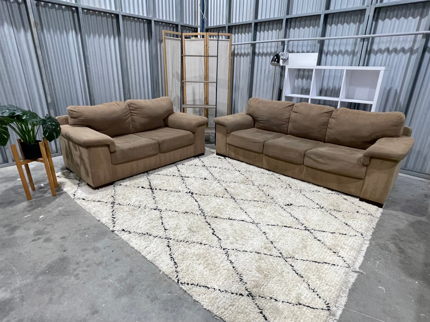 Excellent Condition - Woodland Brown Colour - 2.5 + 3 Seater Lounge Suite