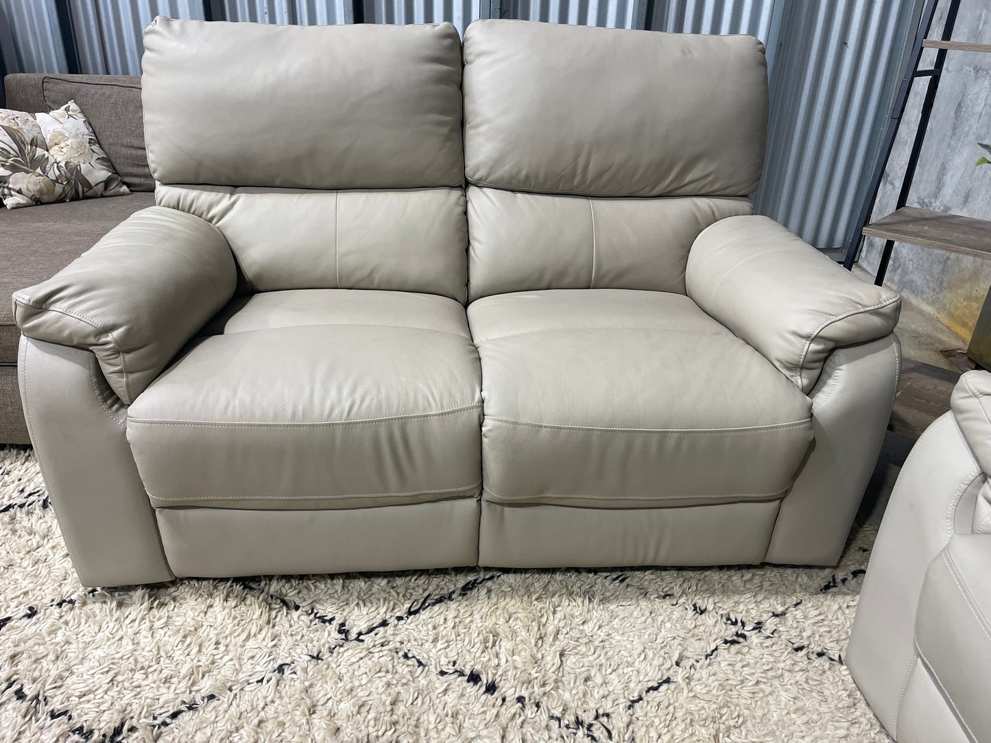 3 + 2 Seater Recliner Lounge Suite