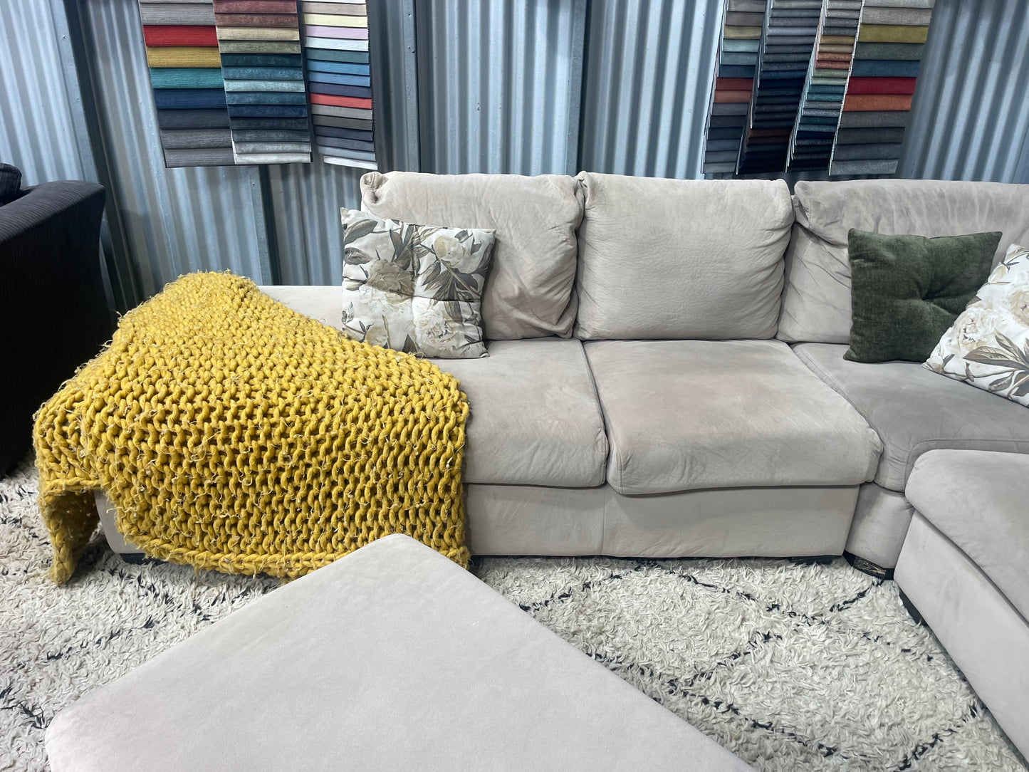 HARVEY NORMAN 5.5 SEATER CORNER SUITE WITH CHAISE + SOFA BED + STORAGE OTTOMAN