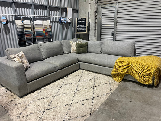 NZ MADE CORNER SUITE