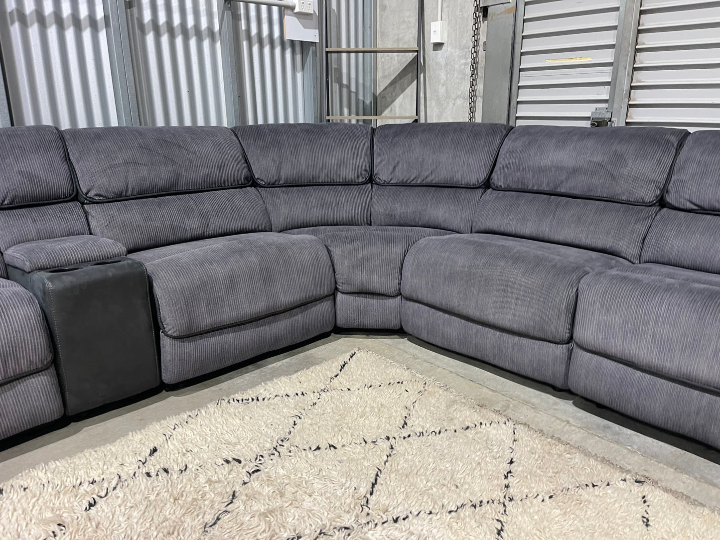 HARVEY NORMAN LACHLAN RECLINER CORNER LOUNGE SUITE   + DELIVERY TO ROTORUA