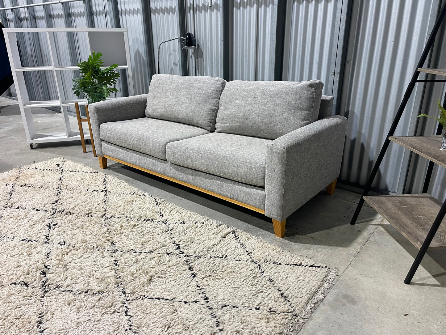 EXCELLENT NEAR NEW CONDITION 
HARVEY NORMAN 
3 SEATER SOFA