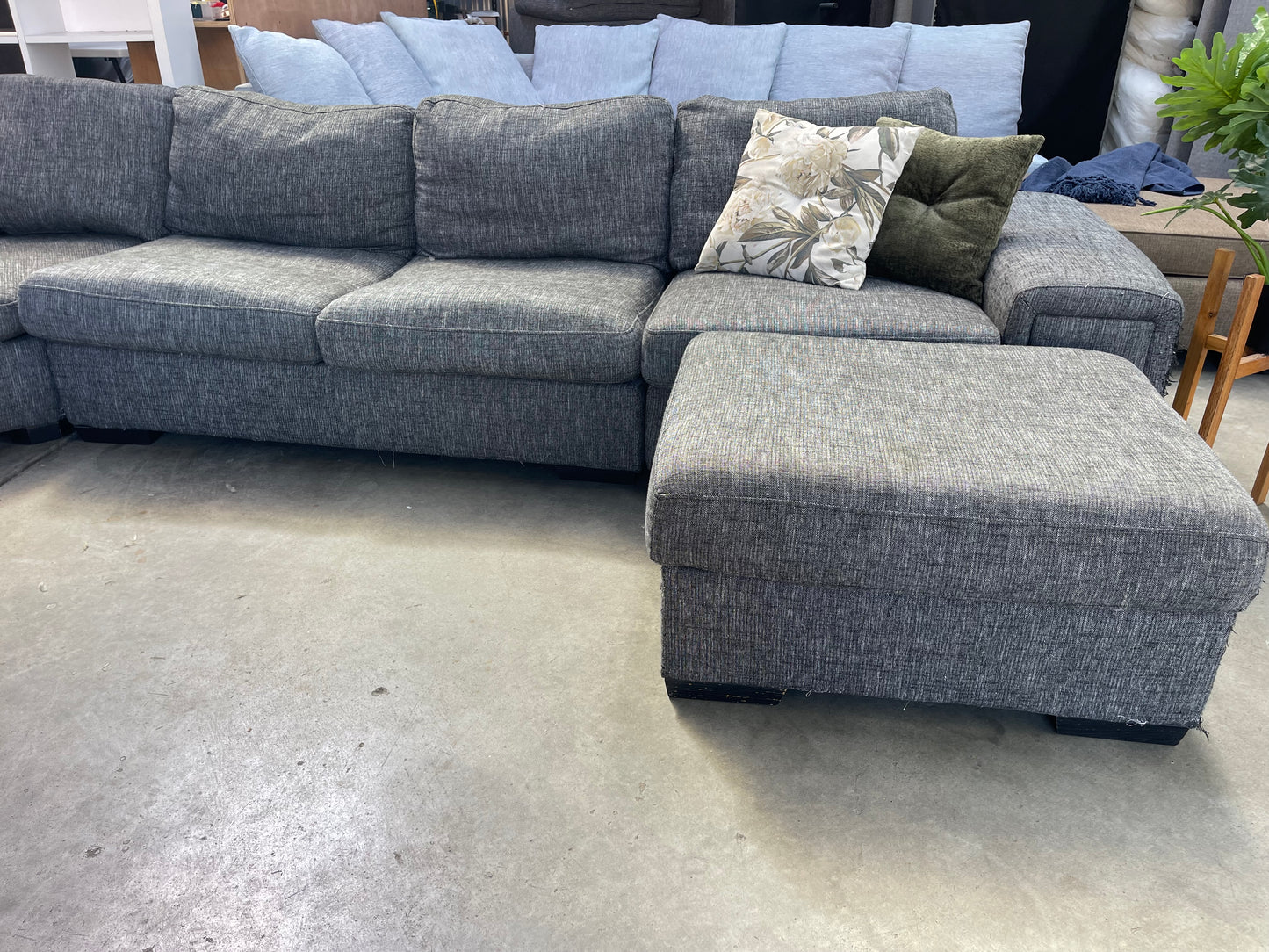 6 seater corner with chaise + ottoman