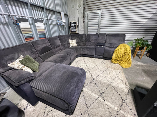 Lachlan Corner