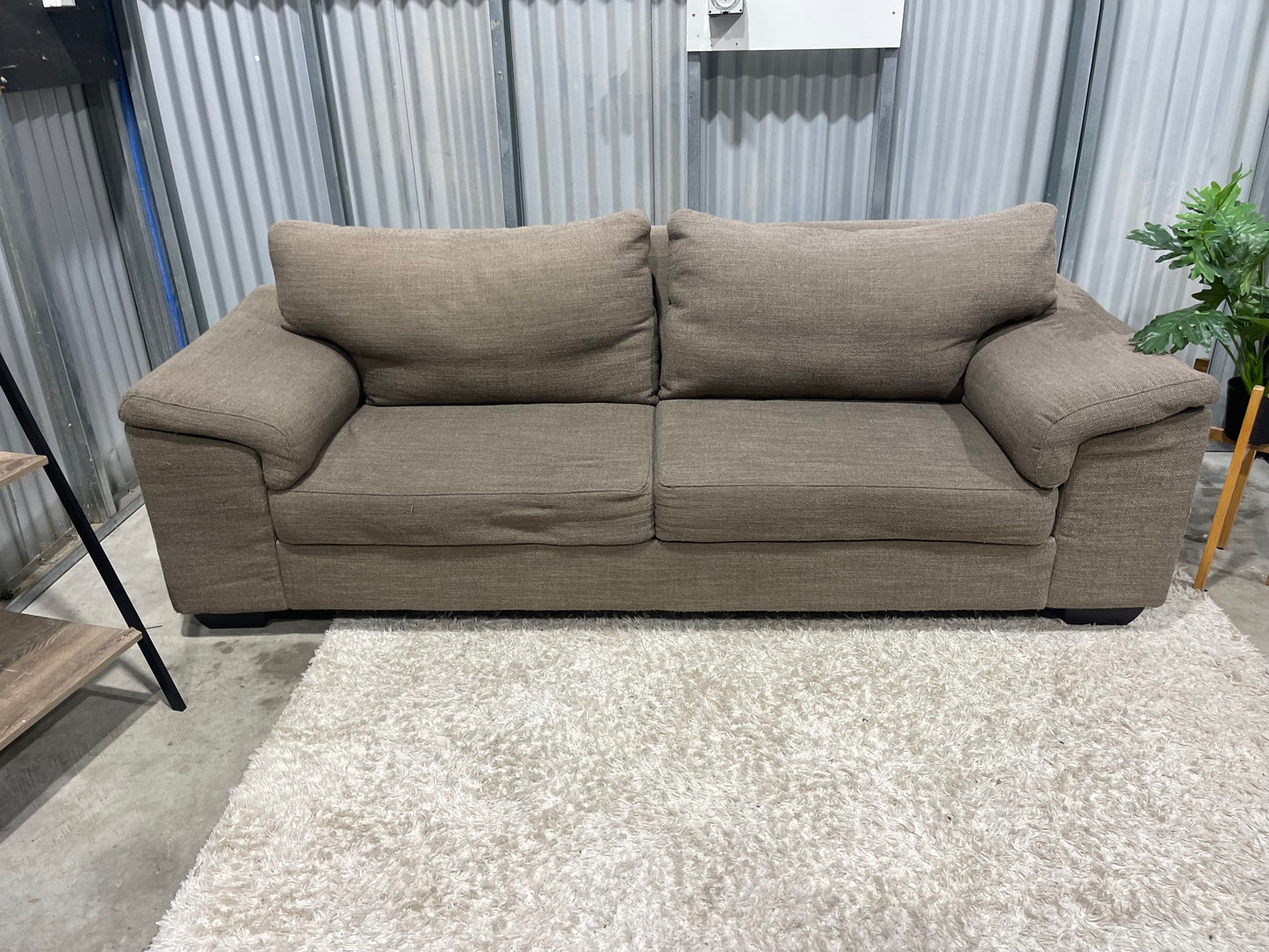 GREAT CONDITION.      CORICRAFT BRANDED
3 Seater sofa