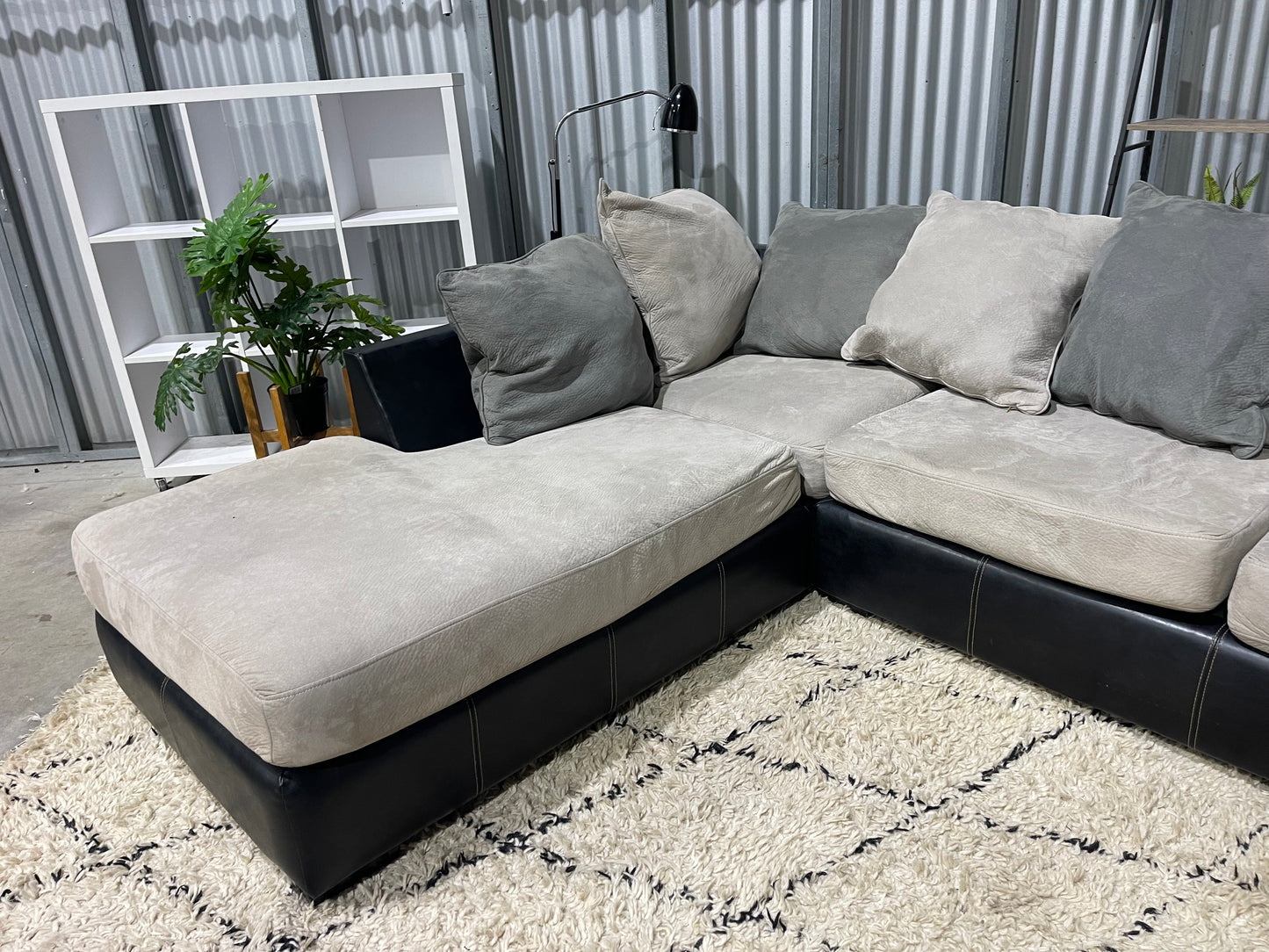 GREAT CONDITION 
HARVEY NORMAN
4 SEATER CORNER WITH CHAISE