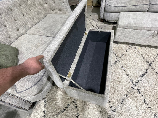 GREAT CONDITION COUNTRY LIVING 2+2 SEATER + 2x OTTOMANS LOUNGE SUITE