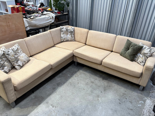 Nz made corner suite