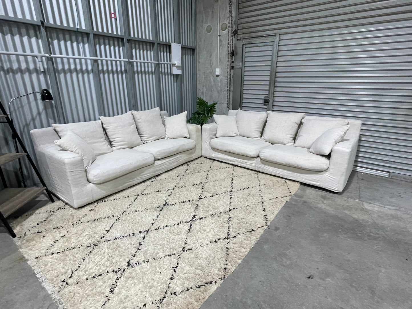 GREAT CONDITION linen canvas 2.5 +2.5 Seater Lounge Suite