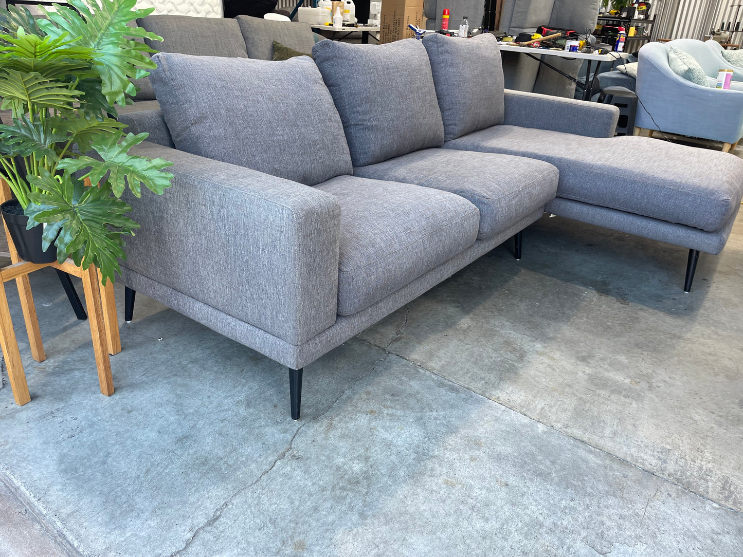 !!!FREE DELIVERY!!! 🚚 📦 Excelent Condition - FREEDOM BRANDED - FULL FEATHERDOWN - Modern Gray Colour - 3.5 Seater L Shape